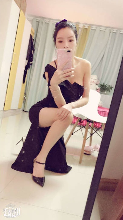 南海区桂澜路 性感美女 初心小姐姐